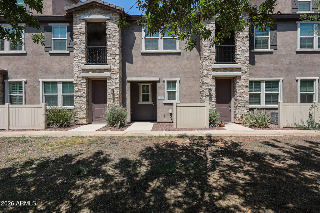 2321 E Hidalgo Avenue - Photo 2