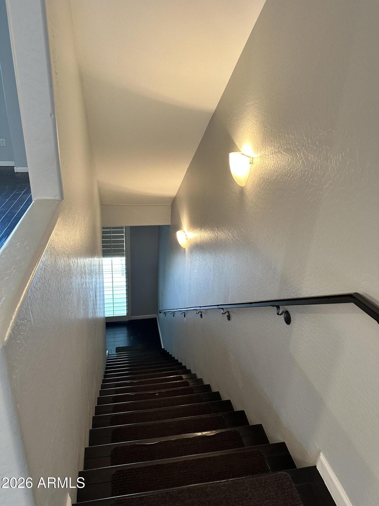 124 N California Street - Photo 16