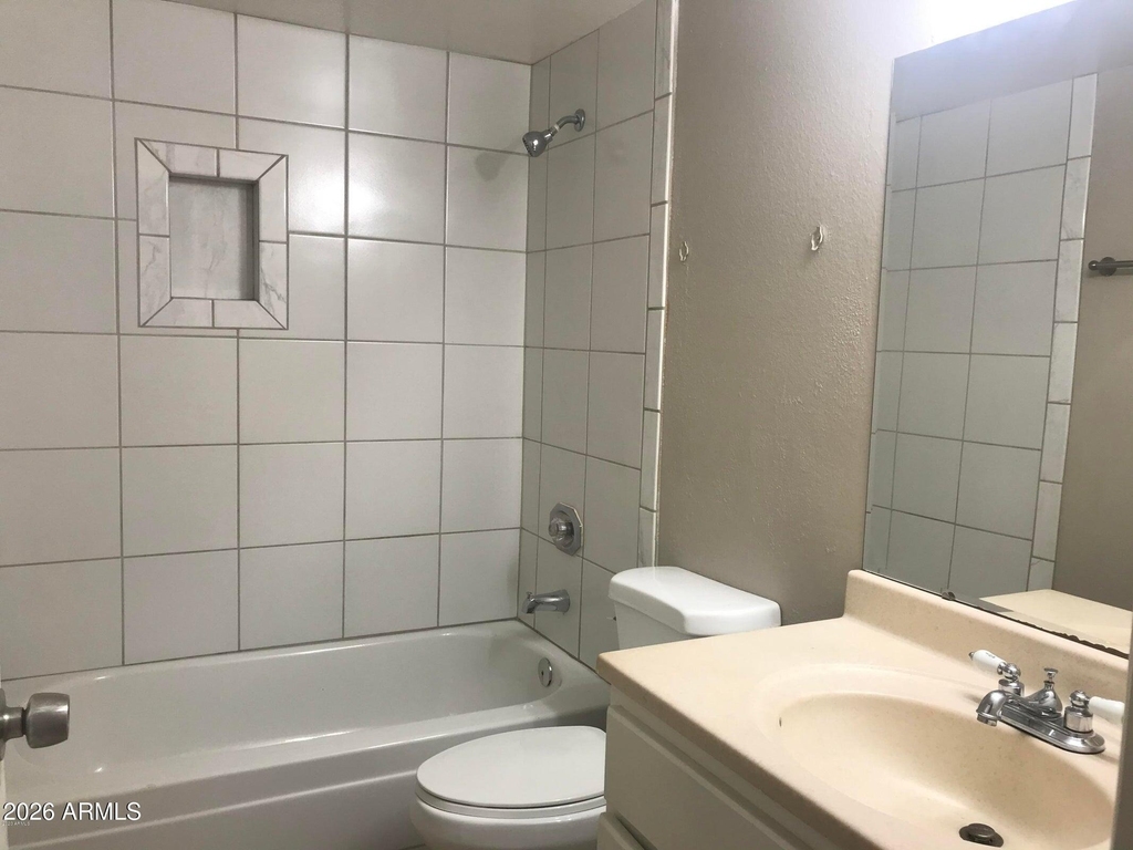 3131 W Cochise Drive - Photo 4