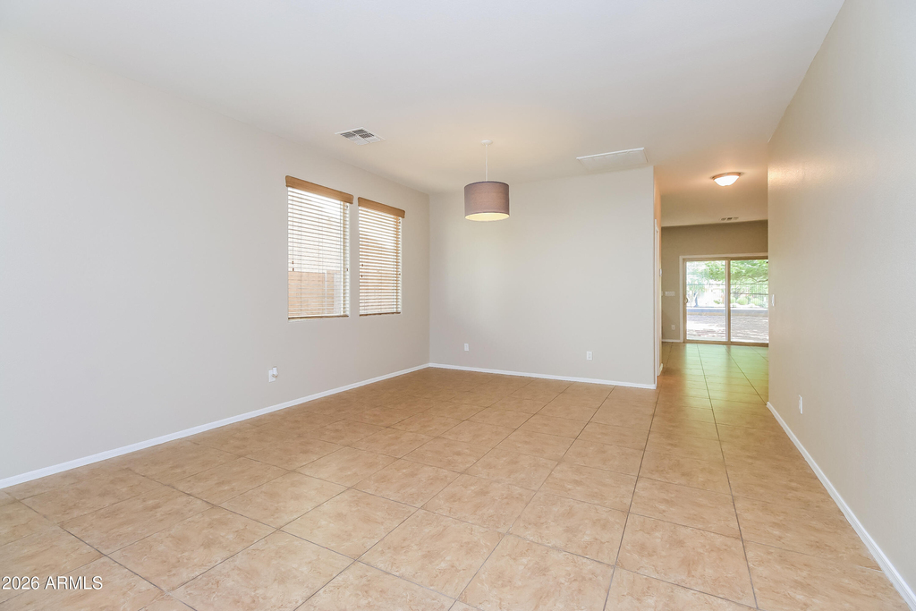 42480 W Santa Fe Street - Photo 2