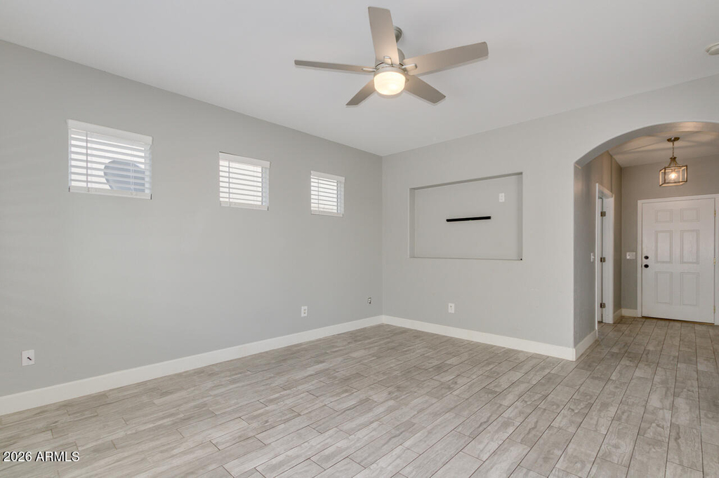 4230 E Windsor Drive - Photo 22