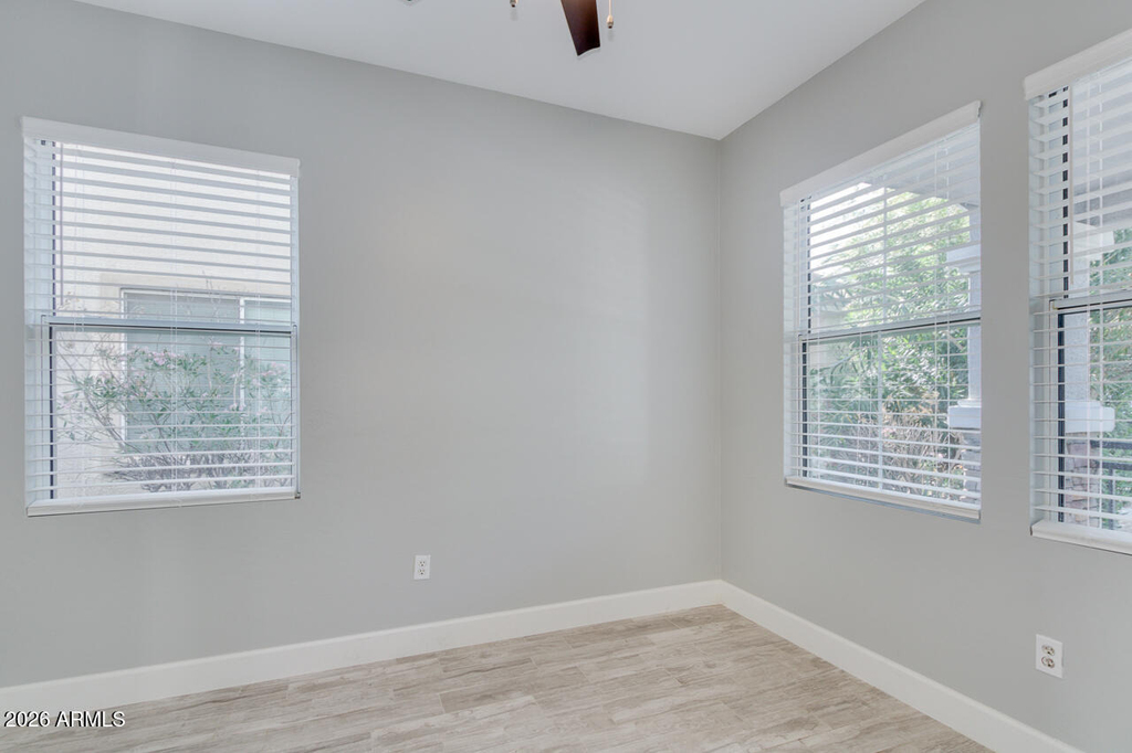 4230 E Windsor Drive - Photo 20