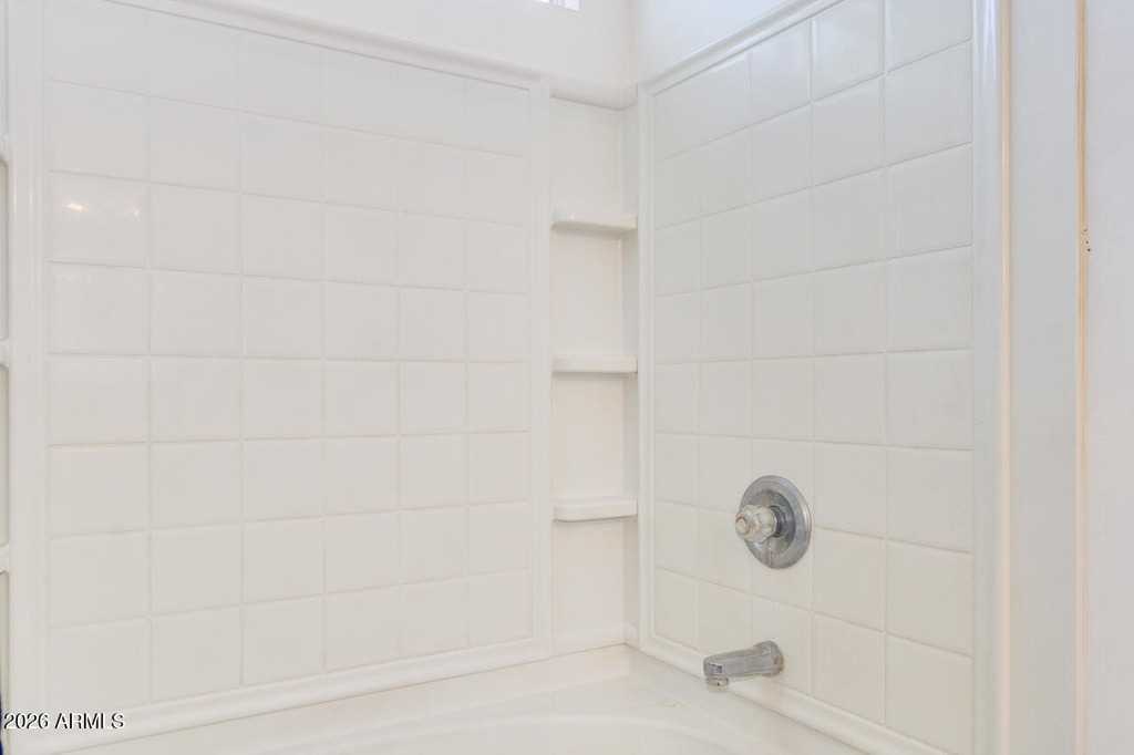4230 E Windsor Drive - Photo 10