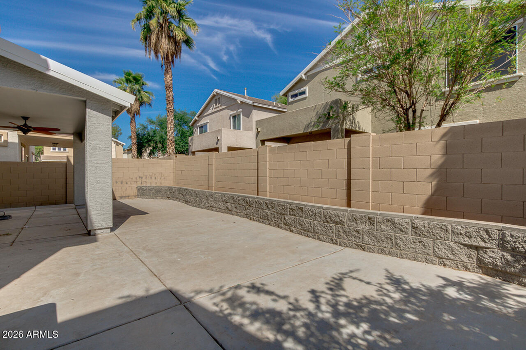 4230 E Windsor Drive - Photo 35