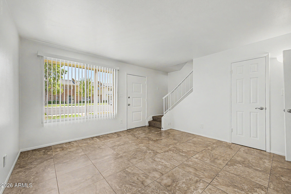 8510 E Montebello Avenue - Photo 9