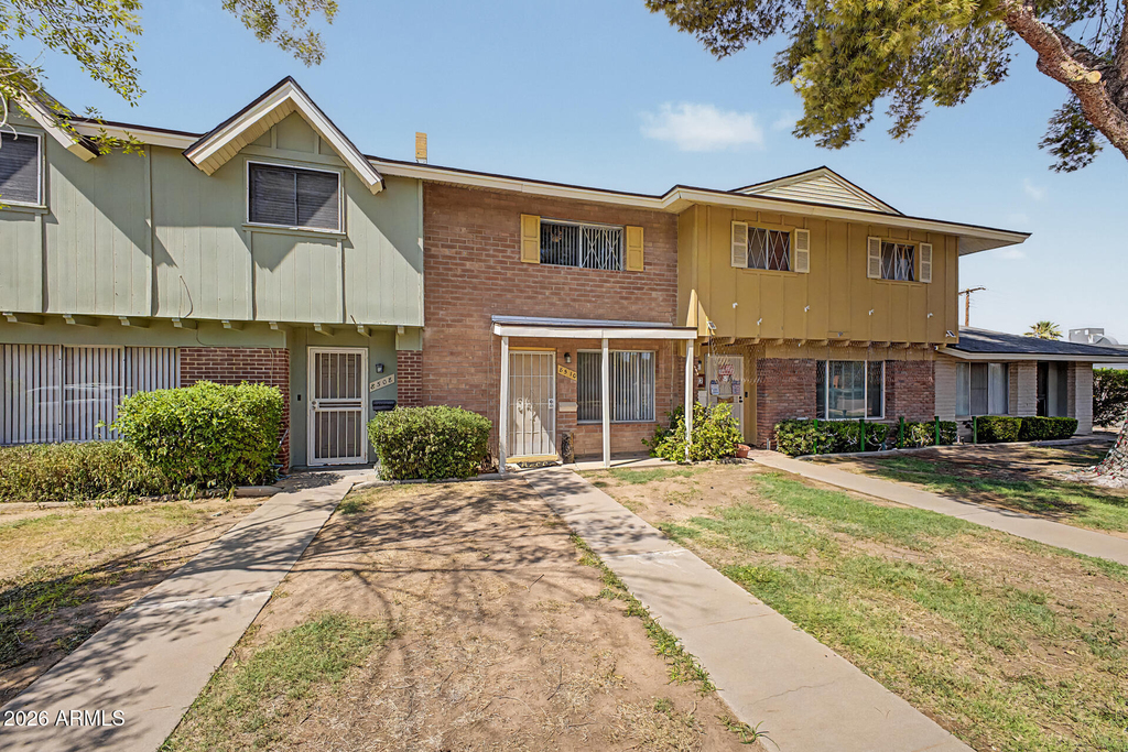 8510 E Montebello Avenue - Photo 0