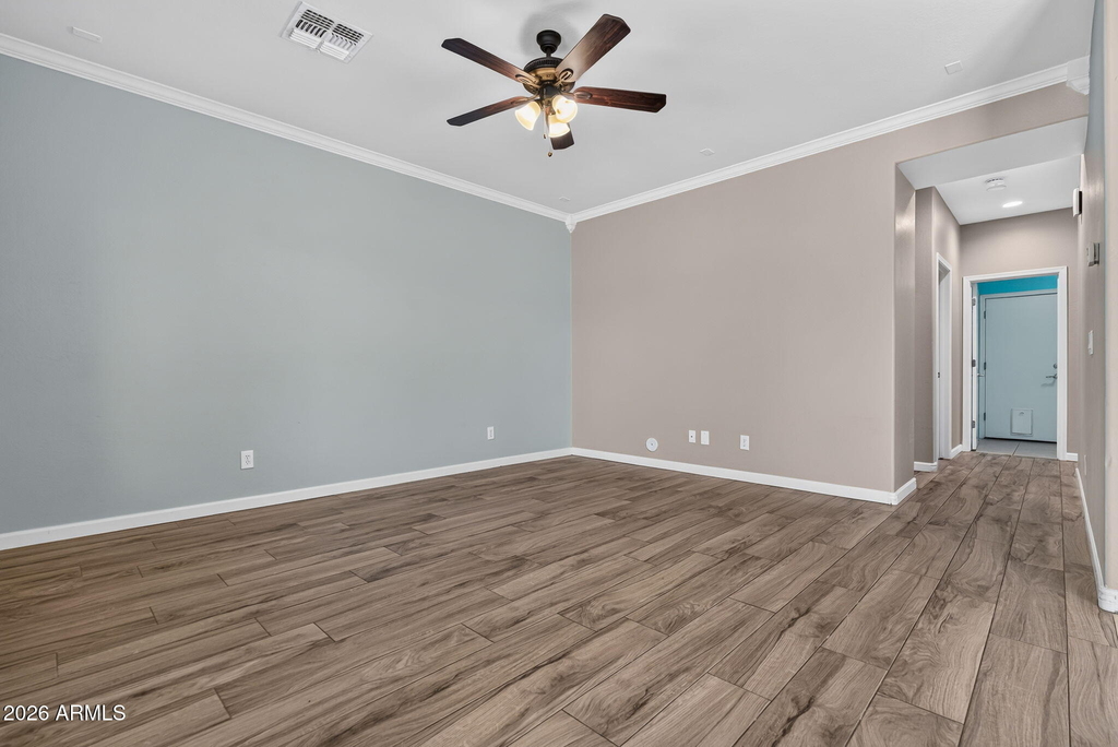 19296 W Adams Street - Photo 29