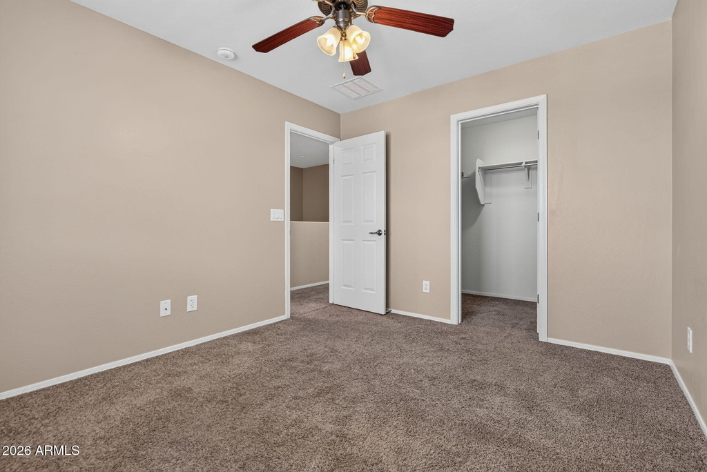 19296 W Adams Street - Photo 4