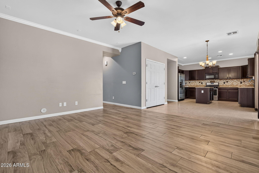 19296 W Adams Street - Photo 27