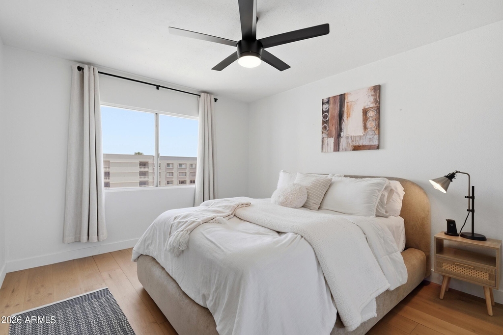 7920 E Camelback Road - Photo 10