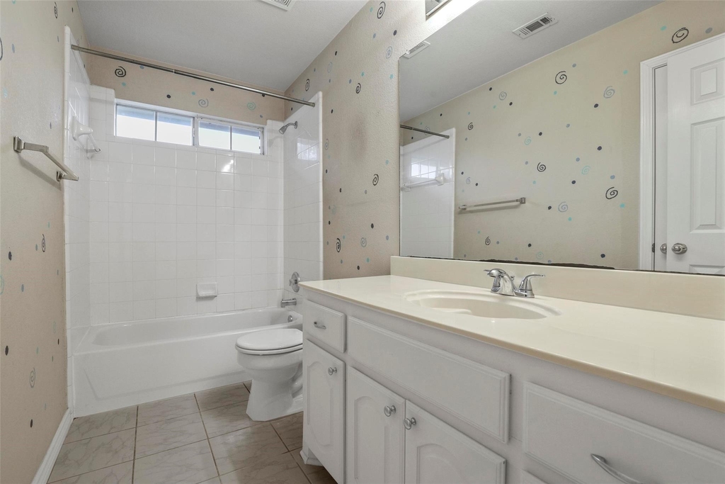 2810 Glenwick Court - Photo 9
