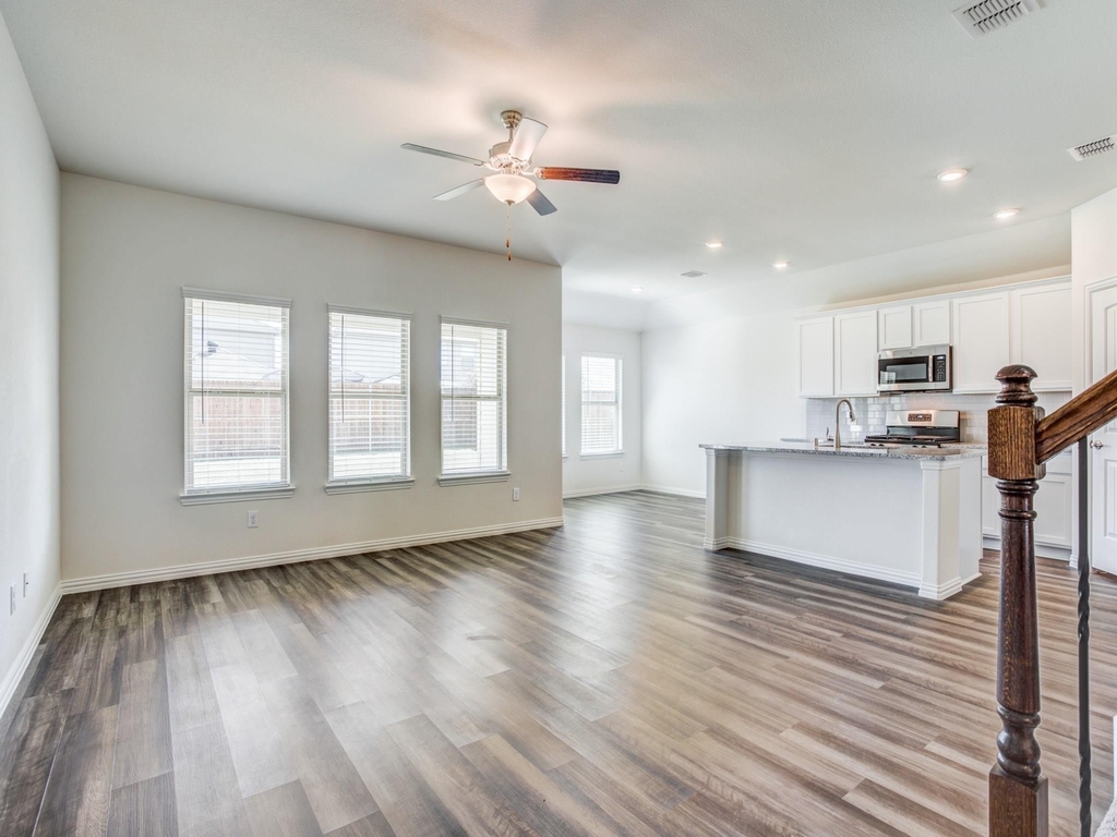 213 Cedar Canyon Drive - Photo 4
