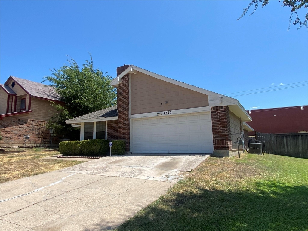 4370 Ashley Lane - Photo 1