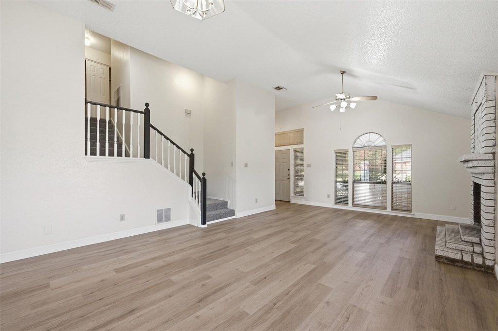 5406 Blue Cove Drive - Photo 11