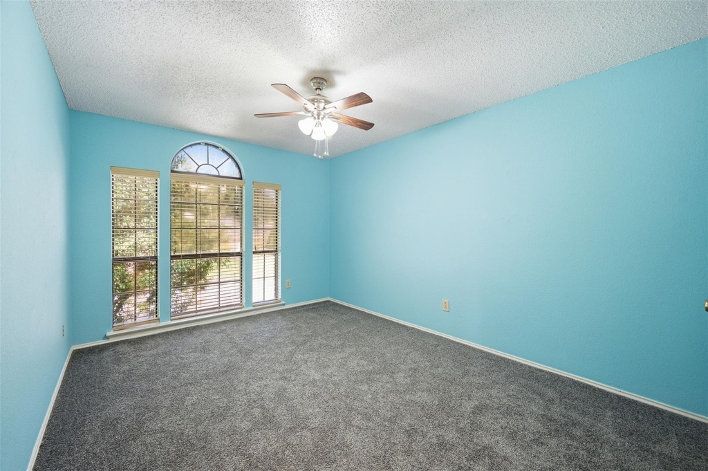 5406 Blue Cove Drive - Photo 19