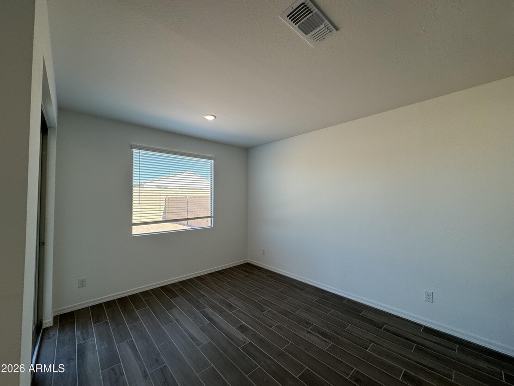7606 W Smoketree Drive - Photo 10