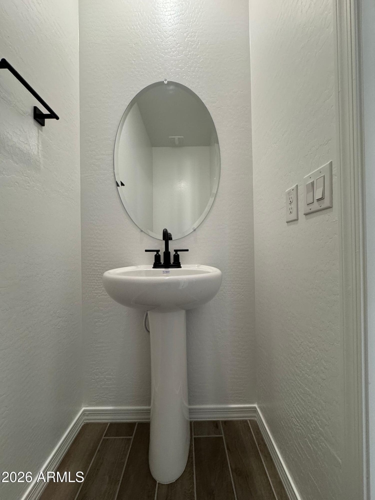 7606 W Smoketree Drive - Photo 14