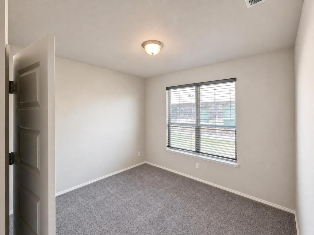 5601 Portola Lane - Photo 8