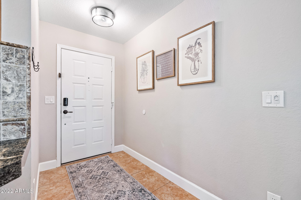 3659 W Elgin Street - Photo 5