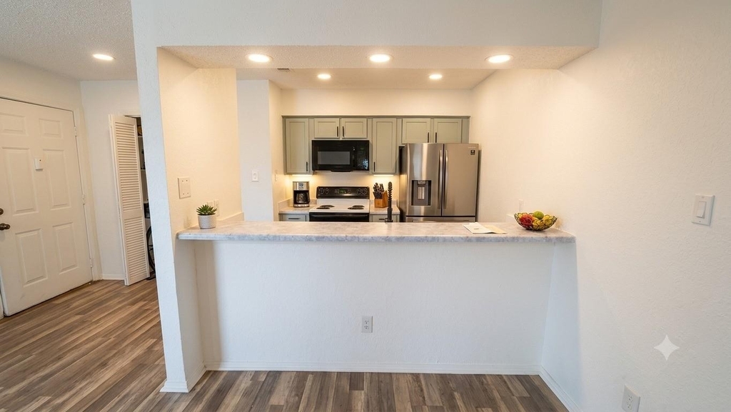 9813 Walnut Street - Photo 1