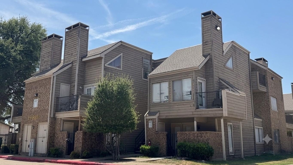 9813 Walnut Street - Photo 14