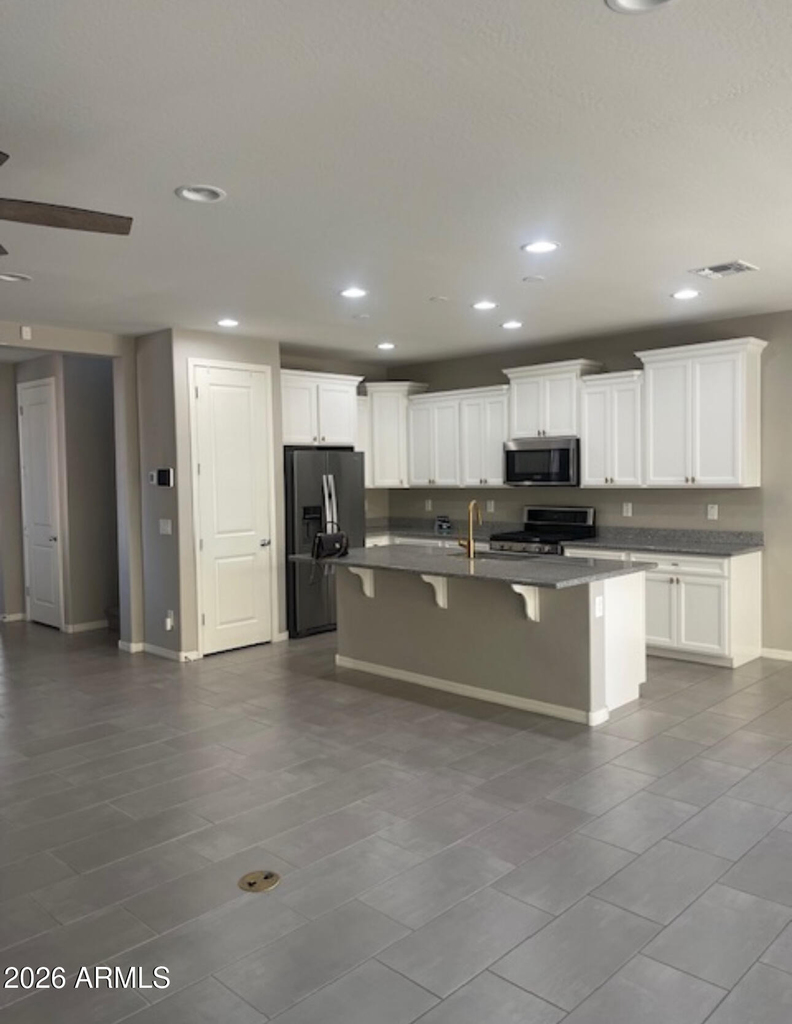 17132 N 9th Place - Photo 2