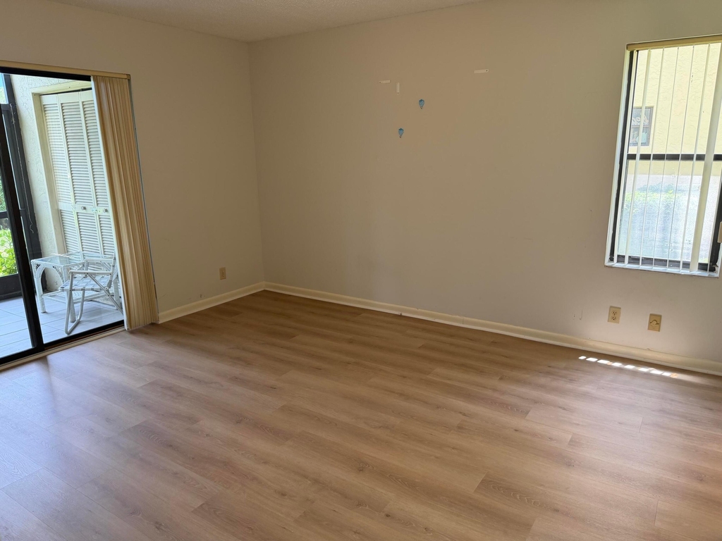4692 Lucerne Lakes Boulevard E - Photo 6