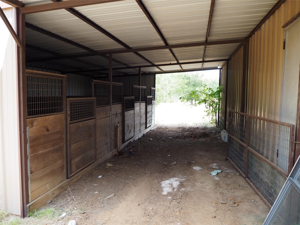 7118 Fm 2931 - Photo 39