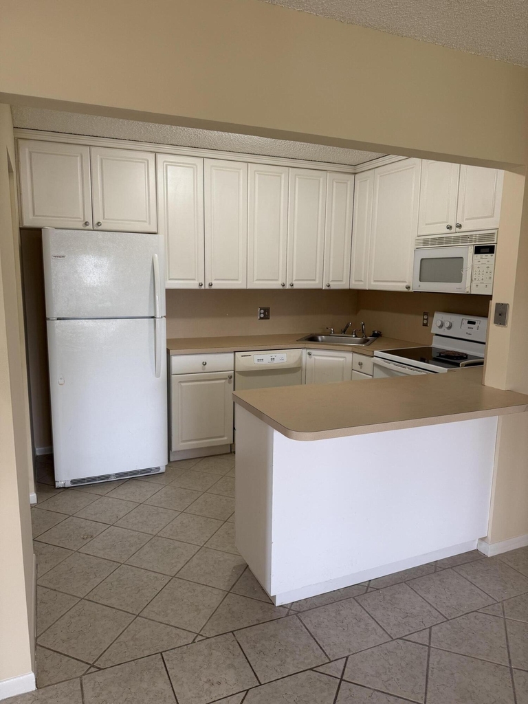 211 Pine Hov Circle - Photo 8