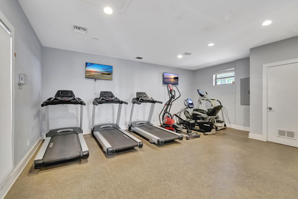 728 Executive Center Drive - Photo 25