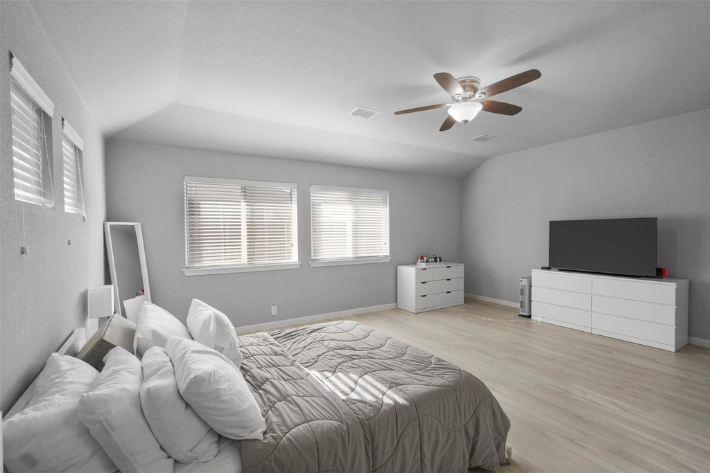 817 Cloverwood Drive - Photo 12
