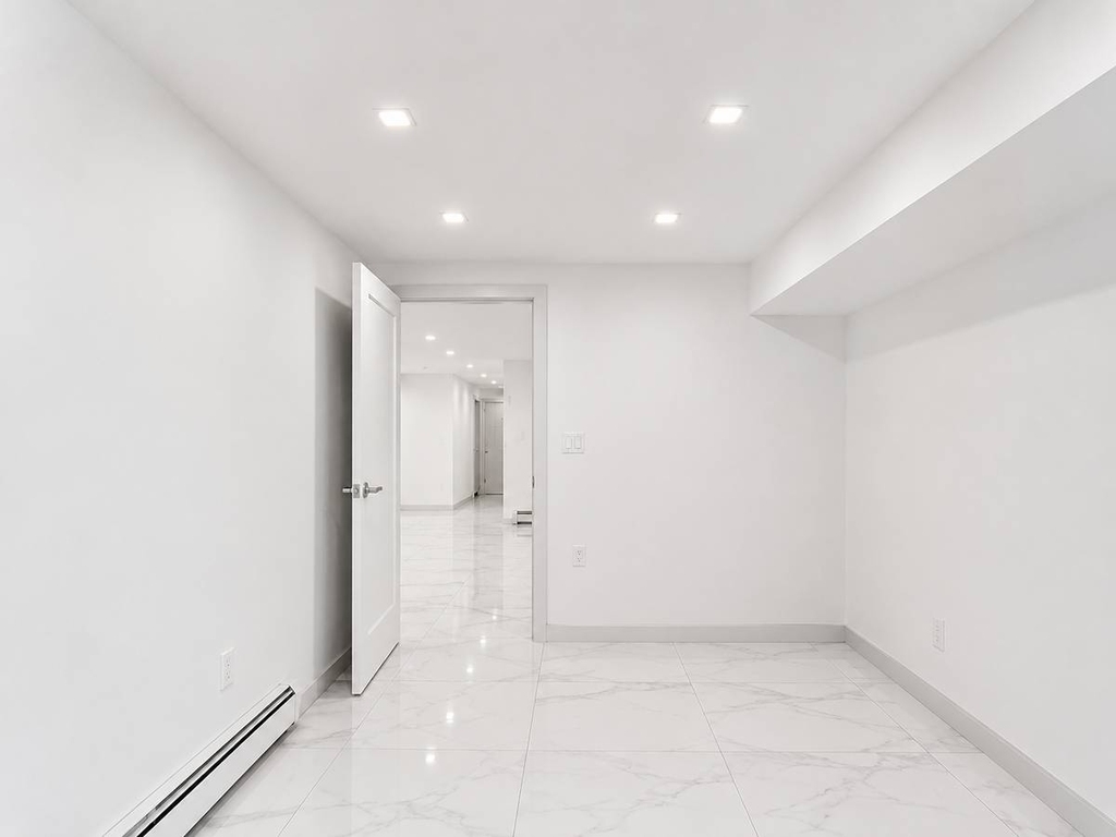 41 DE Sales Place - Photo 4