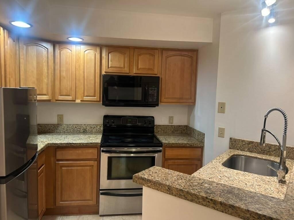 3370 N Pinewalk Drive N - Photo 10