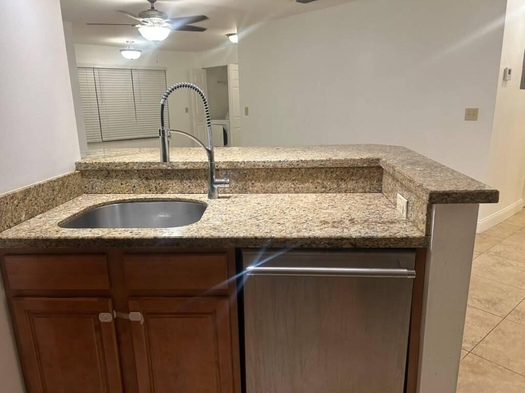3370 N Pinewalk Drive N - Photo 5
