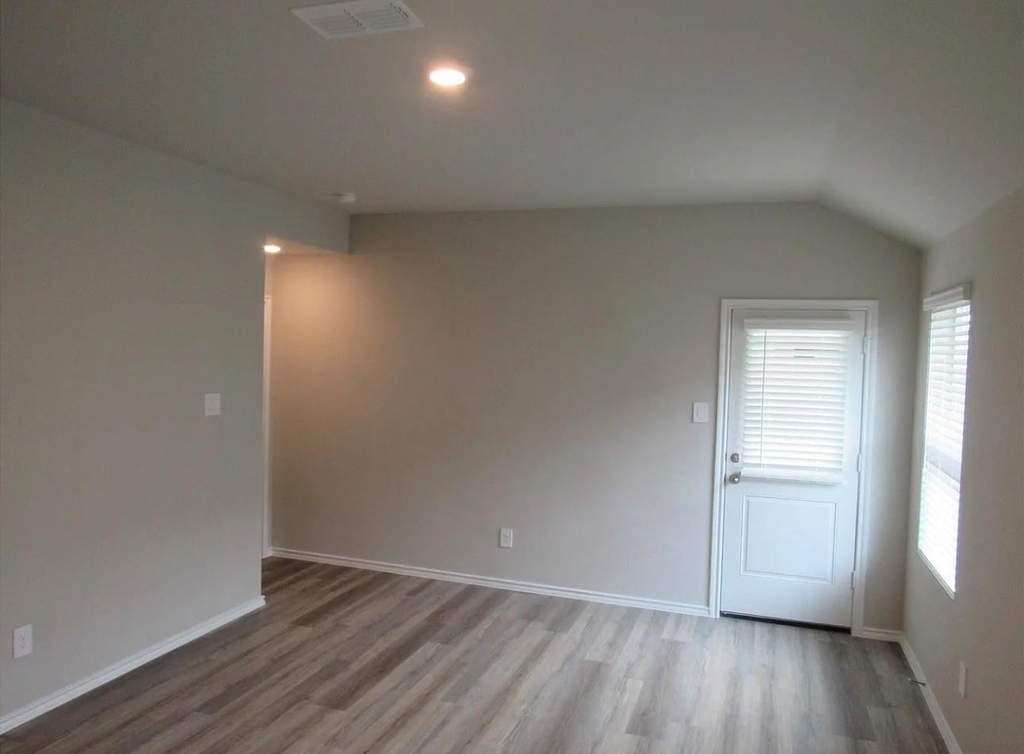 1612 Tin Roof Road - Photo 17