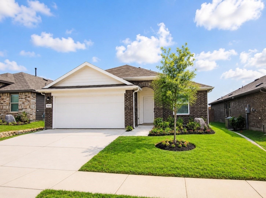1612 Tin Roof Road - Photo 1