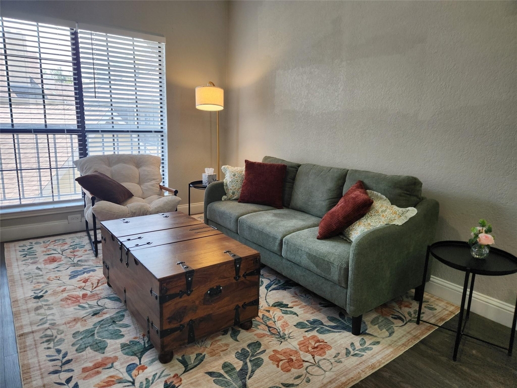 4800 W Lovers Lane - Photo 5