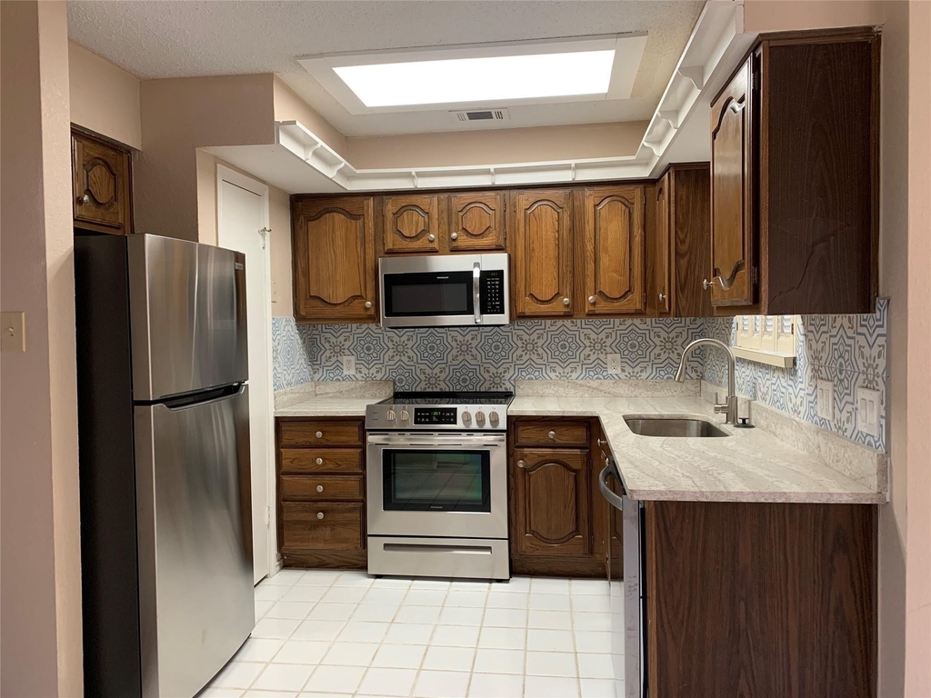 14333 Preston Road - Photo 7