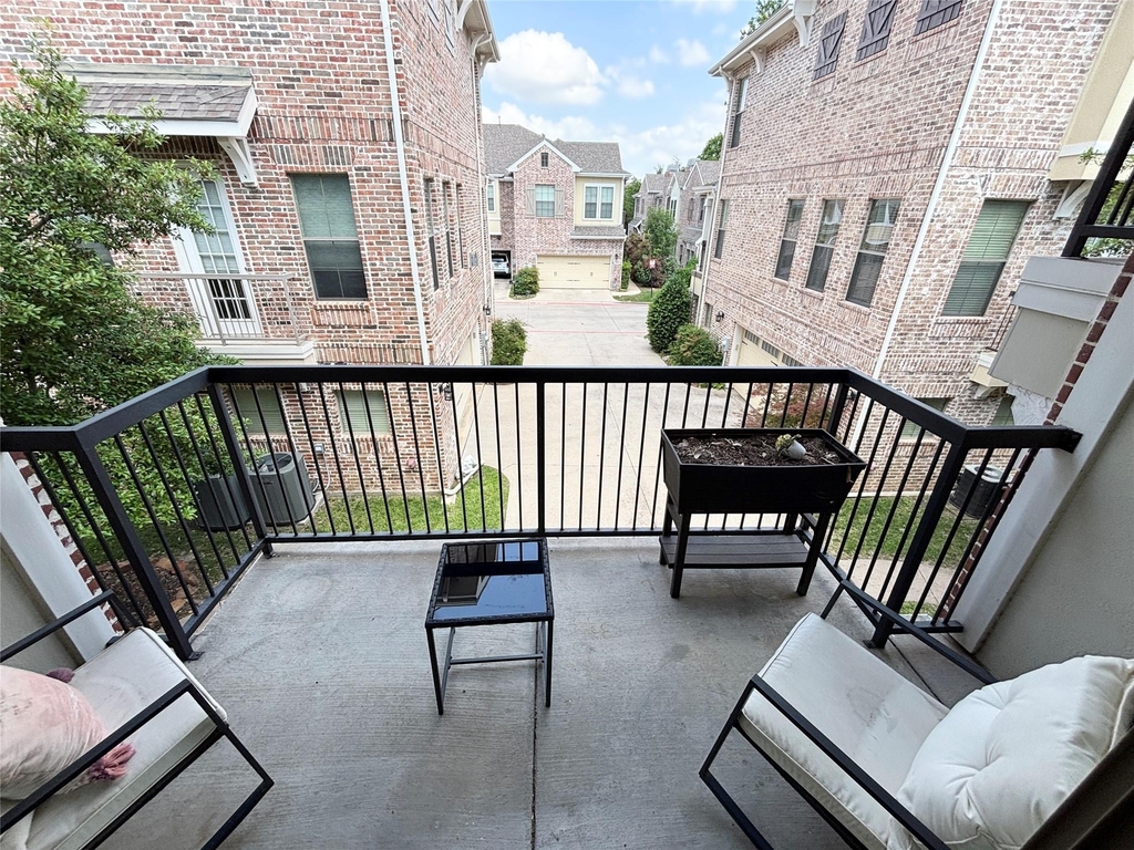 2016 Azure Pointe - Photo 18