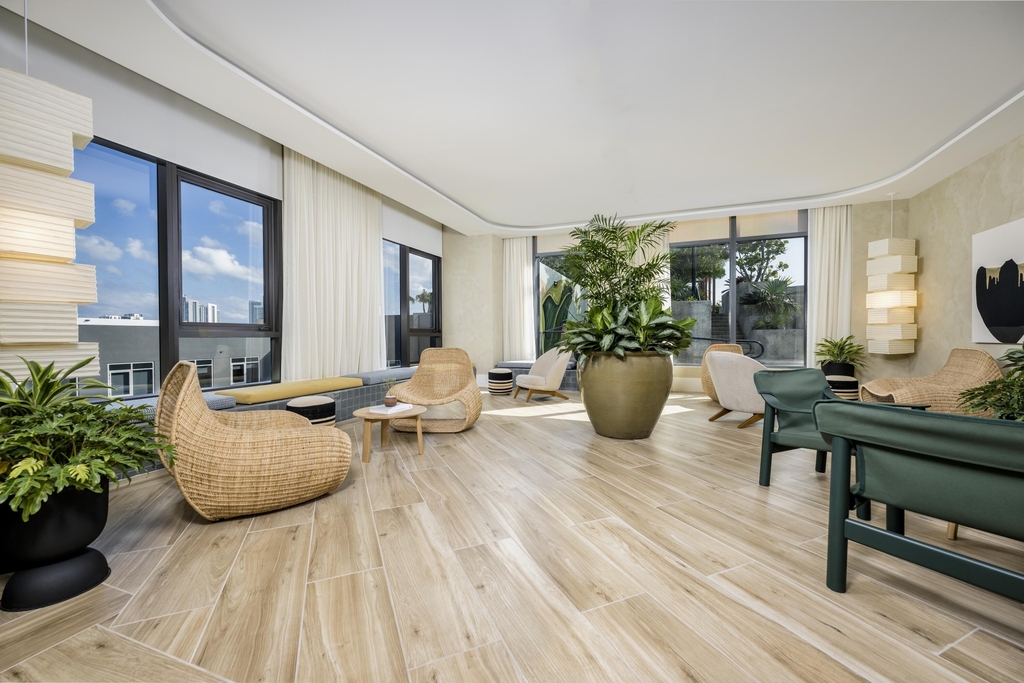286 Nw 29th Street - Photo 35