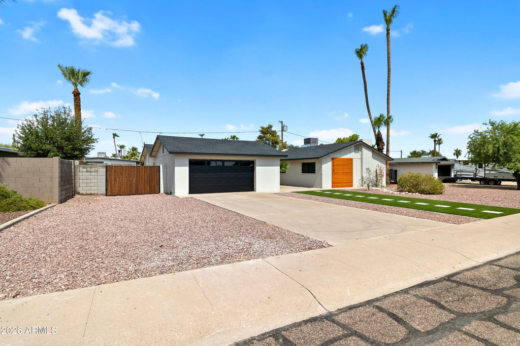 10010 N 29th Street - Photo 1
