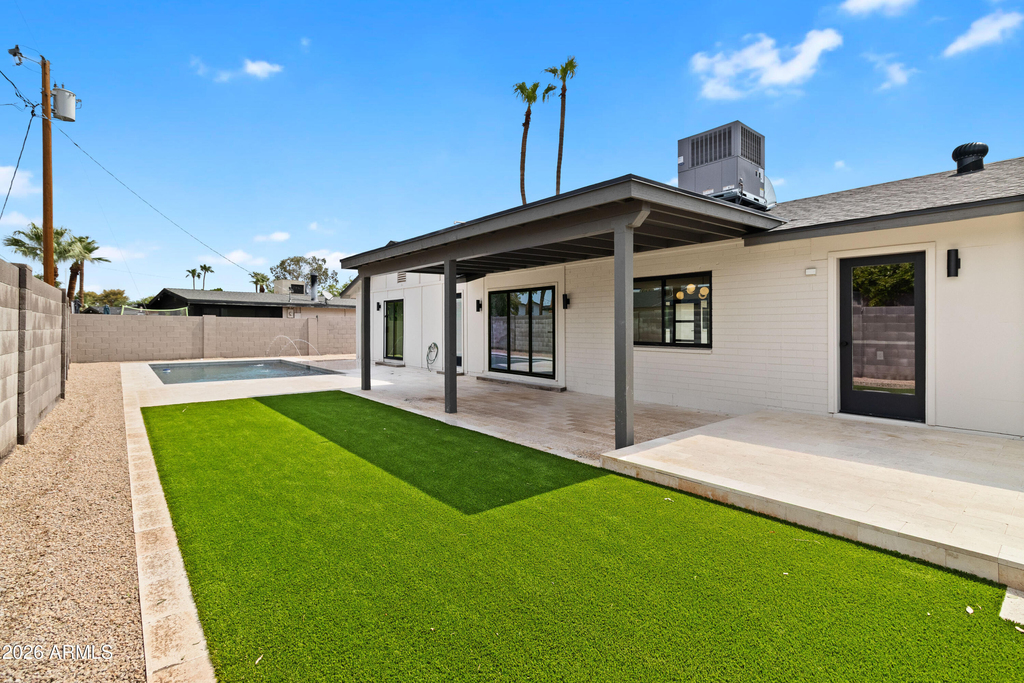 10010 N 29th Street - Photo 15