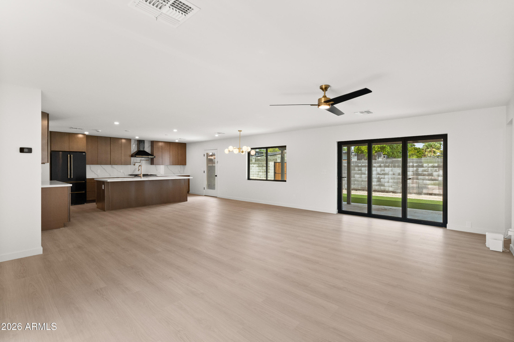 10010 N 29th Street - Photo 11