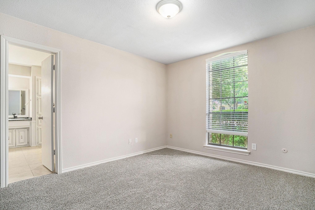 802 Pebblebrook Drive - Photo 17