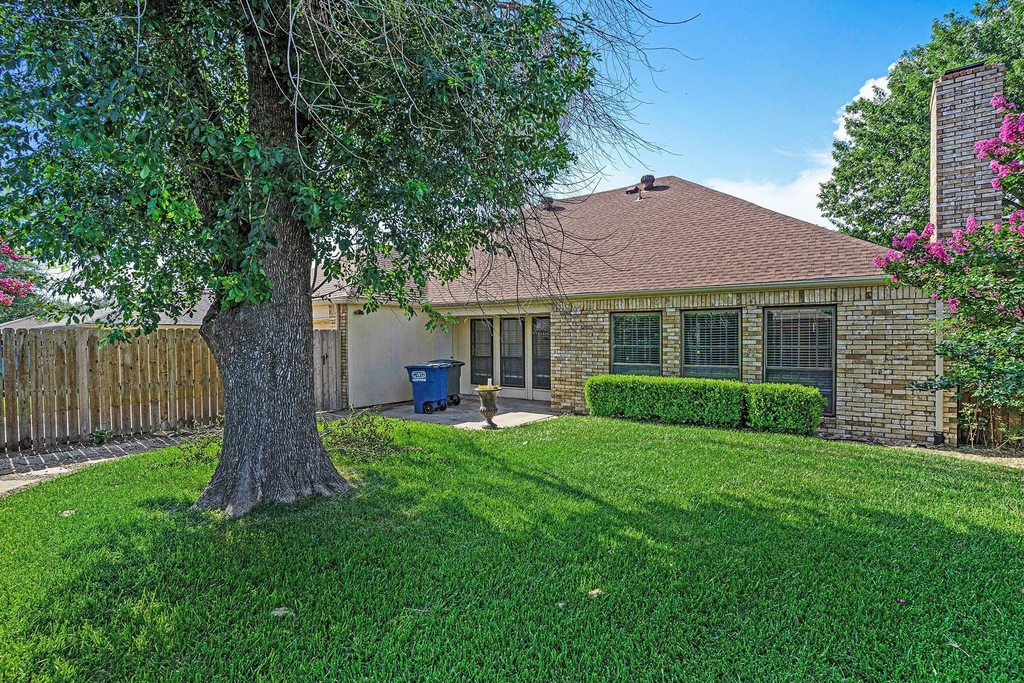 802 Pebblebrook Drive - Photo 22