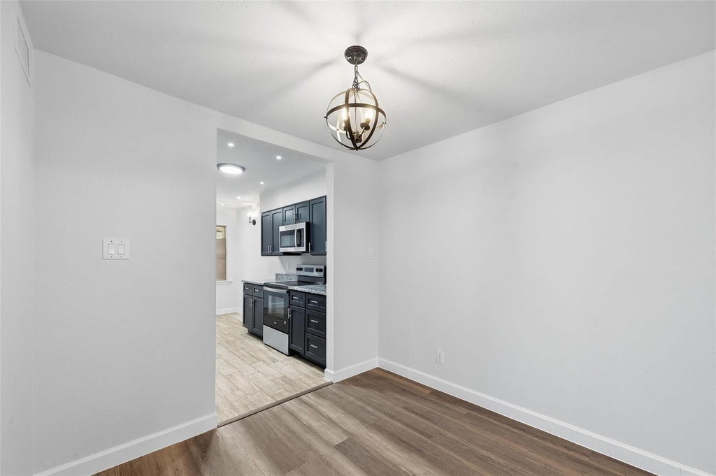 11410 Park Central Place - Photo 11
