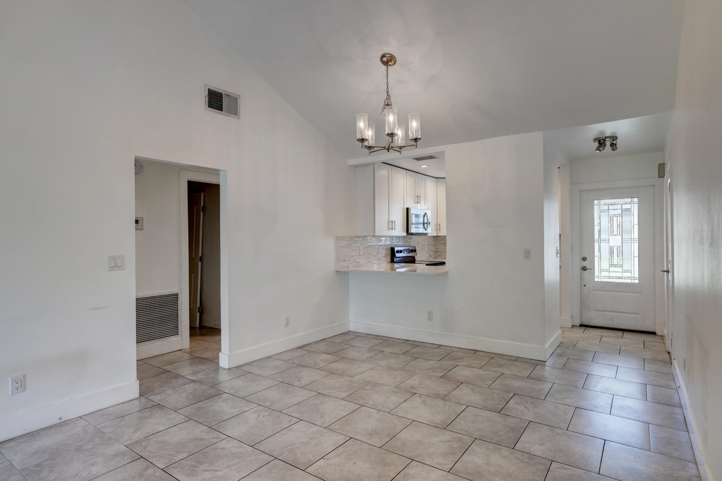 5770 Se Wilsie Drive - Photo 3