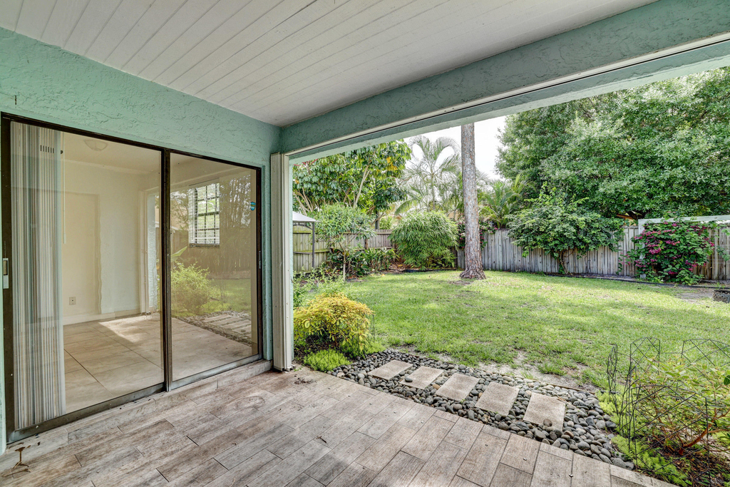 5770 Se Wilsie Drive - Photo 19