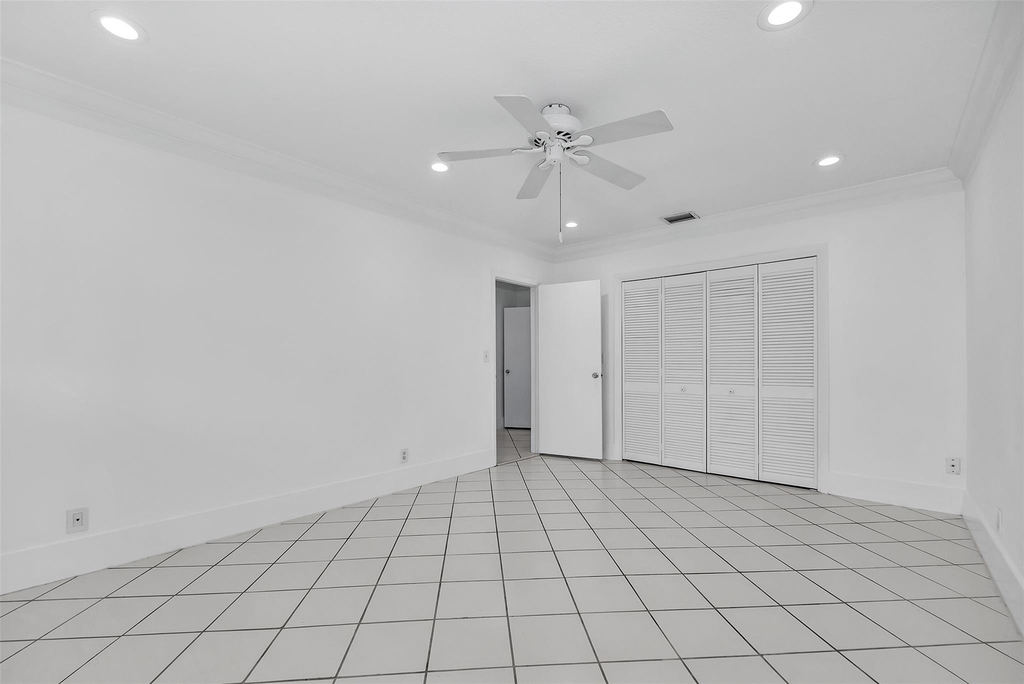 2427 Sea Island Drive - Photo 30