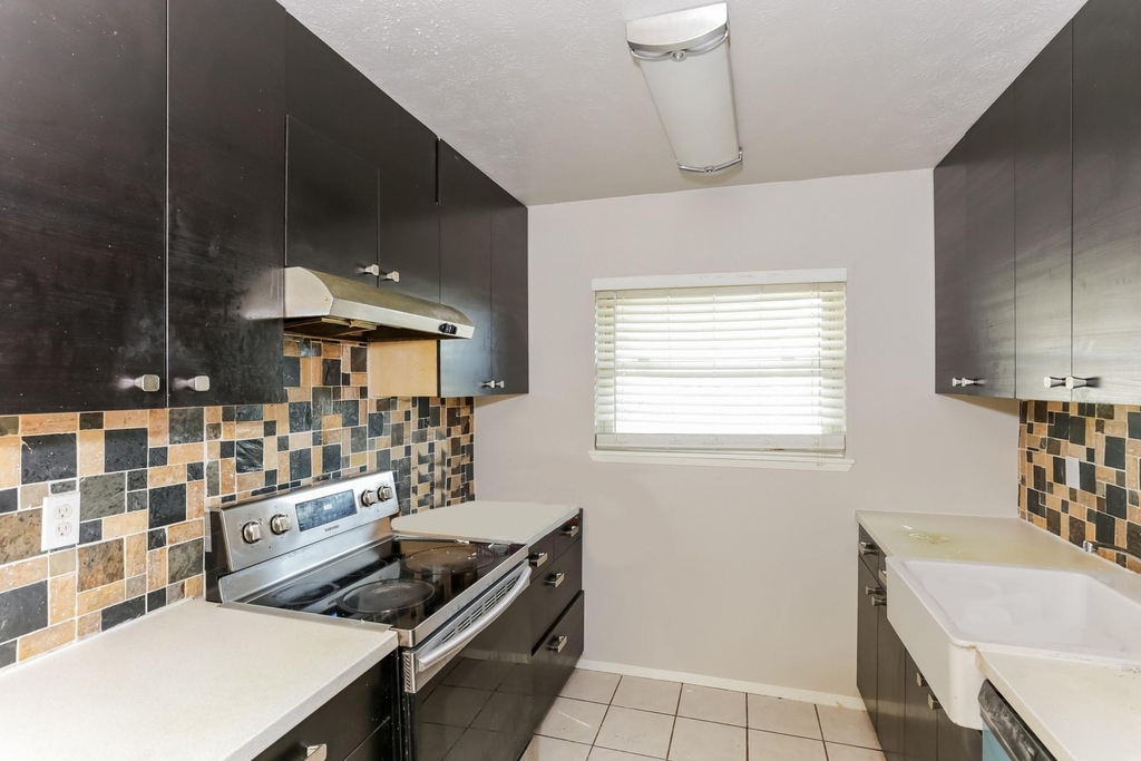 1206 California Trail - Photo 6